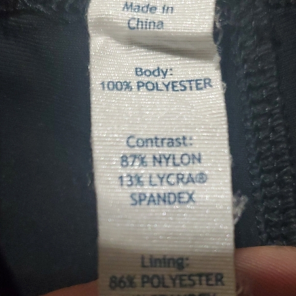 Lululemon Athletica Women's Black Shorts - Picture 3 of 10